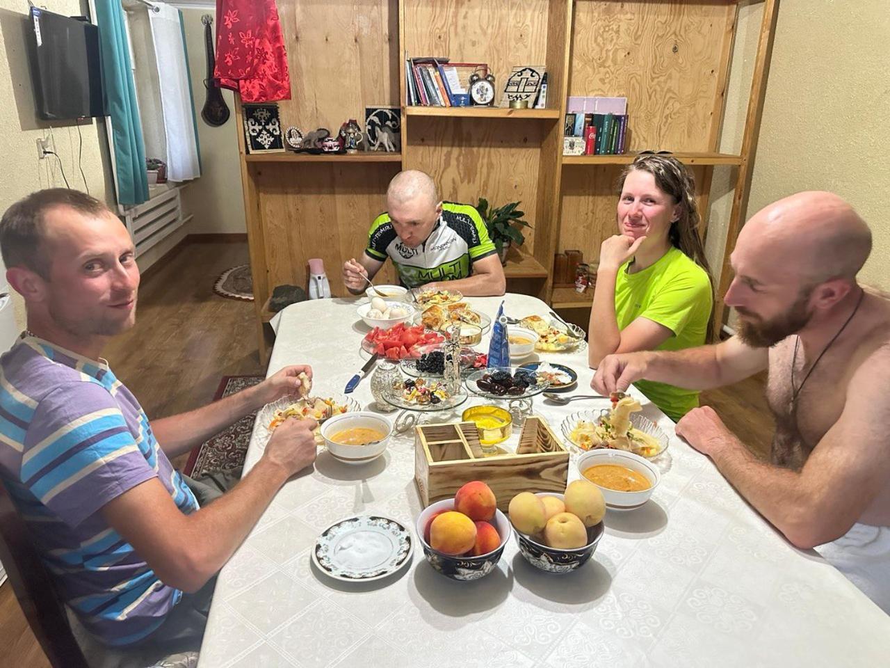 Rozalinda Guesthouse Naryn Zewnętrze zdjęcie